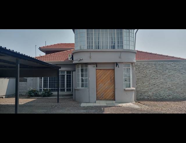 130M² BED & BREAKFAST TO LET IN BENONI CENTRAL